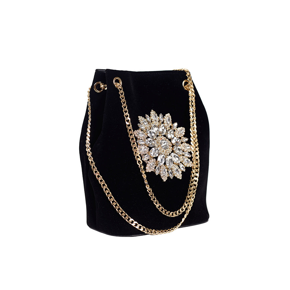 Women's Veet Retro Diamond Handmade Dinner Chain Shoulder Bags
