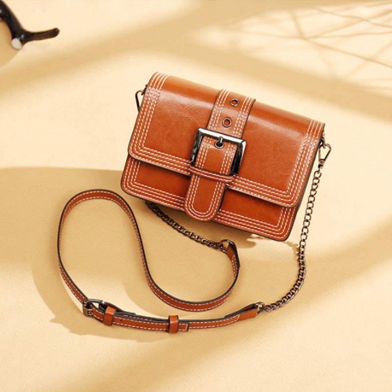 Women's Unique Fashion Chain Pouch District Bags