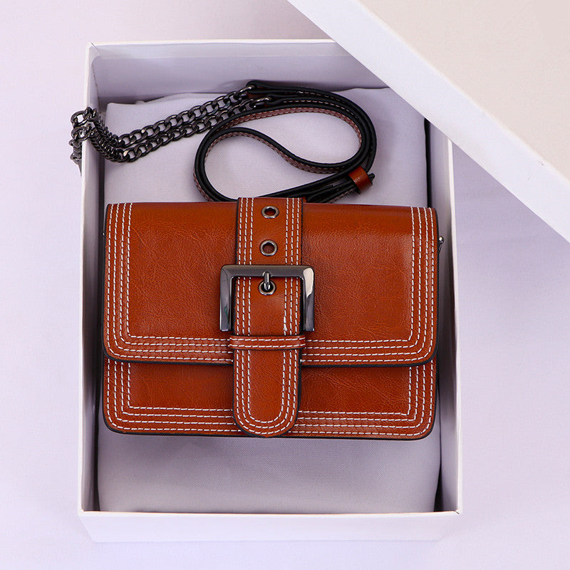 Women's Unique Fashion Chain Pouch District Bags
