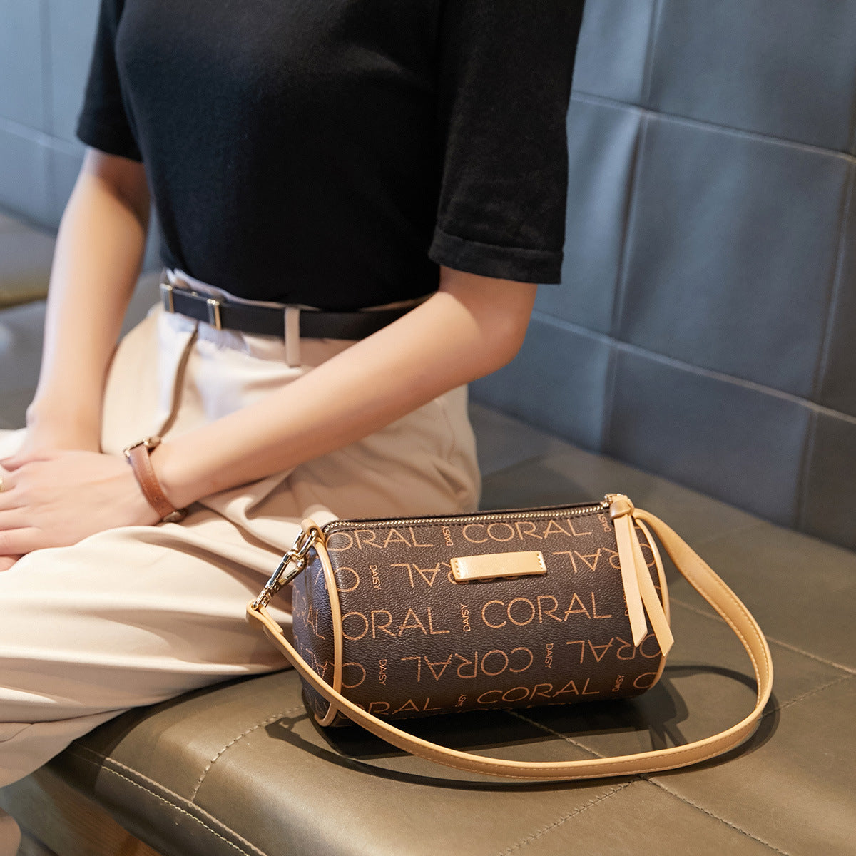 Women's Live Broadcast Presbyopic Fashion Mini Shoulder Bags