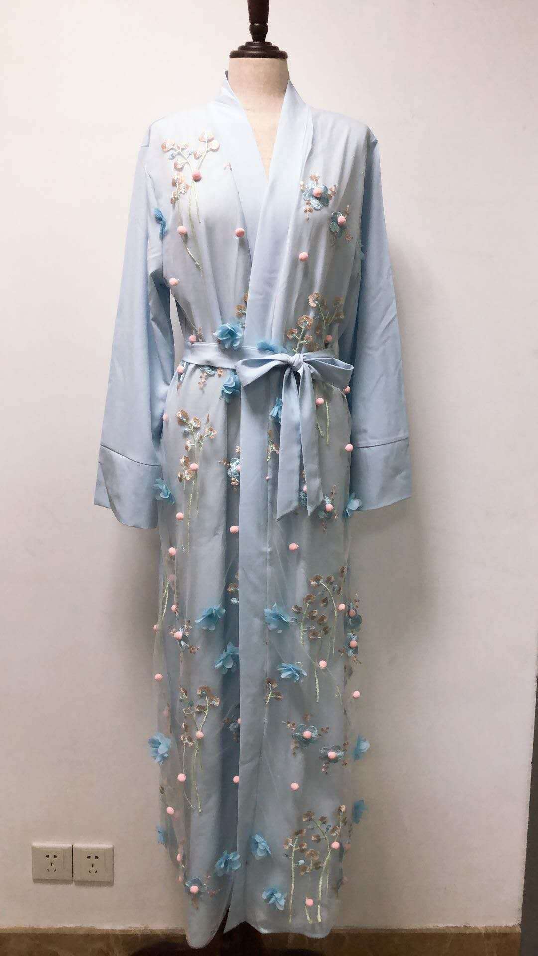 Women's Fashion Wear Three-dimensional Embroidered Temperament Elegant Clothing