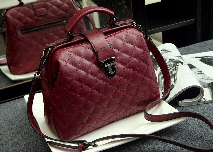 Women's Summer Rhombus Retro Doctor Fashion Trend Shoulder Bags