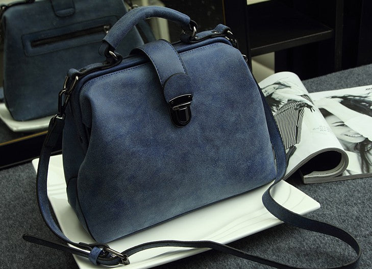 Women's Summer Rhombus Retro Doctor Fashion Trend Shoulder Bags