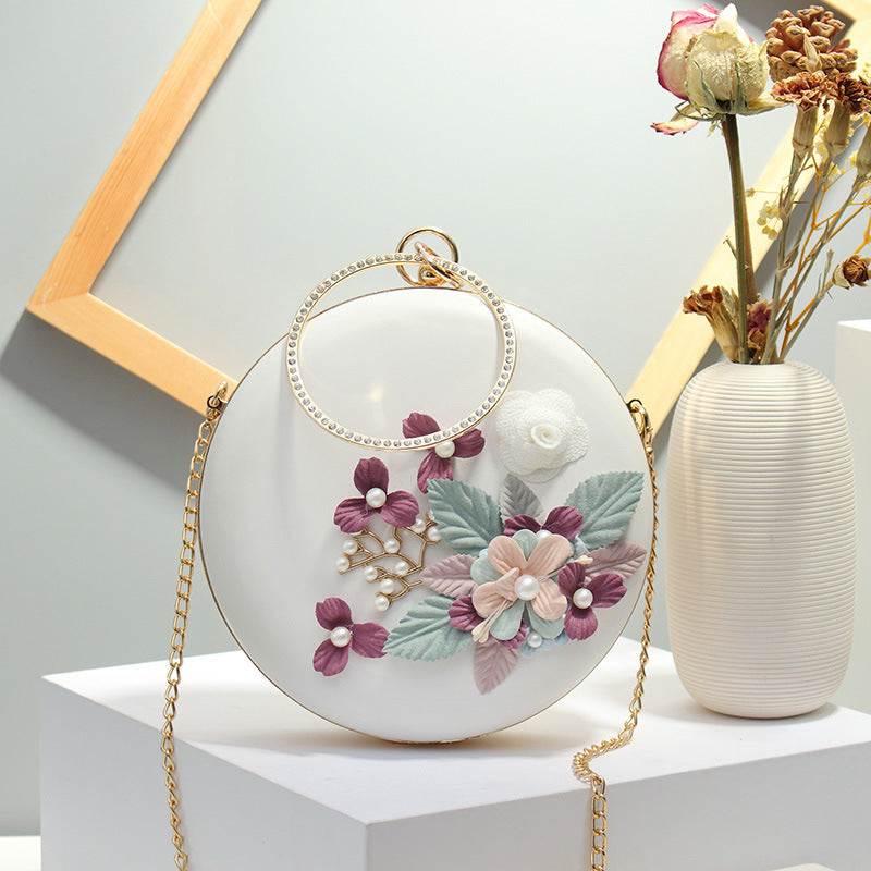 Women's Retro Style Flower Dinner Temperament Chain Crossbody Bags