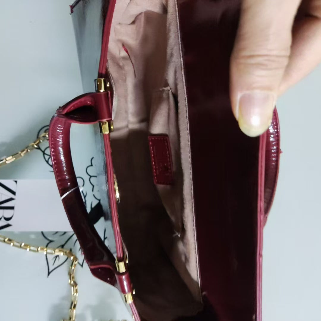 Z Fashion Hand Carrying Diana Chain Handbags
