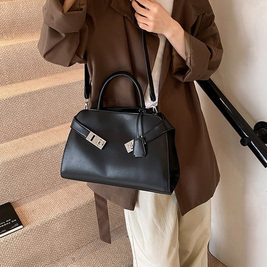 Women's Niche Large Capacity Fashion Shell Handbags