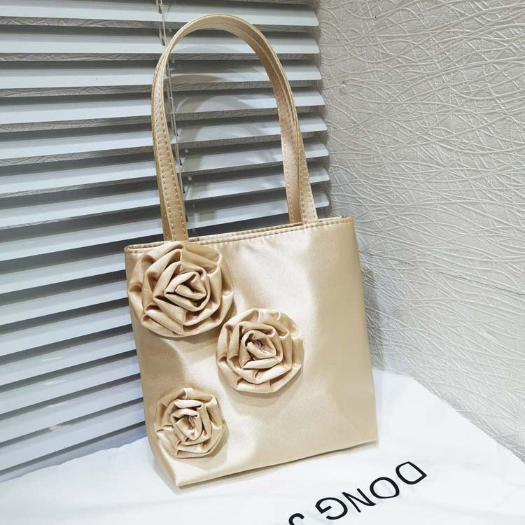 Women's Korean Retro Handmade Pleated Three-dimensional Rose Handbags