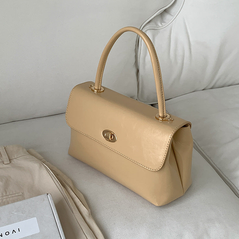 Fashion Minority Design Oil Wax Leather Western Style Flip Shoulder Bags