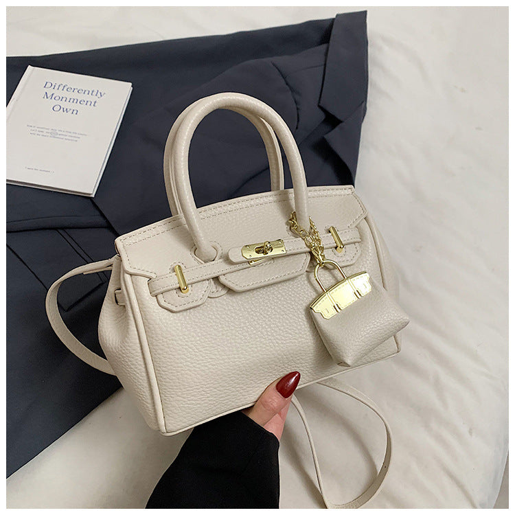 Women's Retro Textured Western Style Fashionable Stylish Crossbody Bags