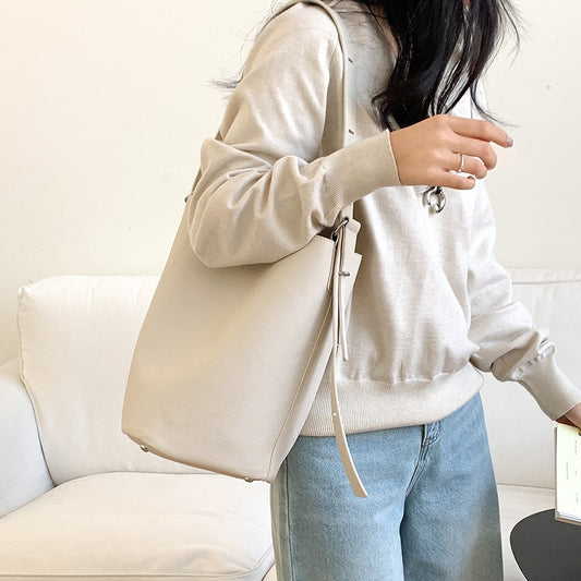 Women's Retro Classic Solid Color Fashion Large Capacity Bucket Bags