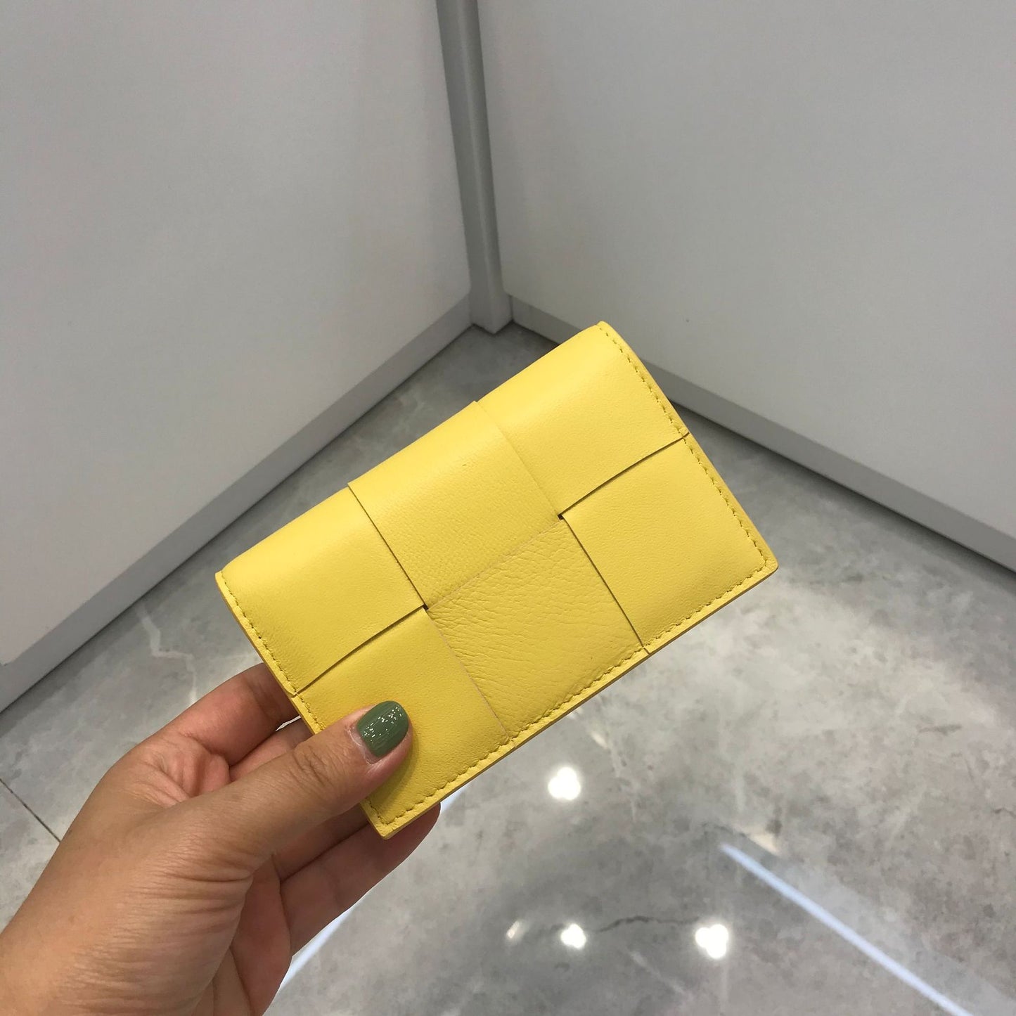 Women's Storage Portable Soft Sheepskin Woven Flip Card Holder
