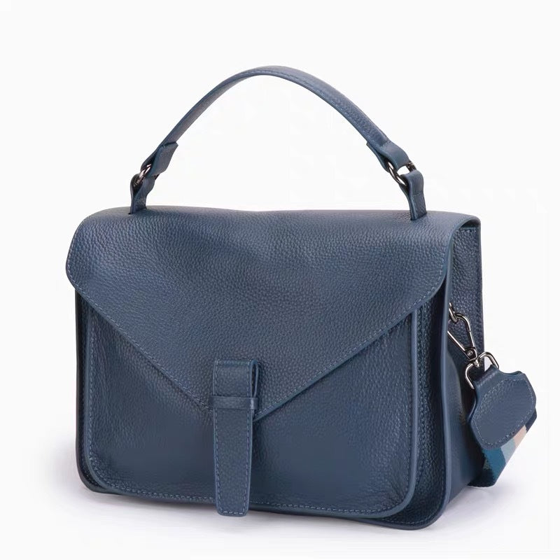 Women's Vintage Leather Temperament First Layer College Shoulder Bags