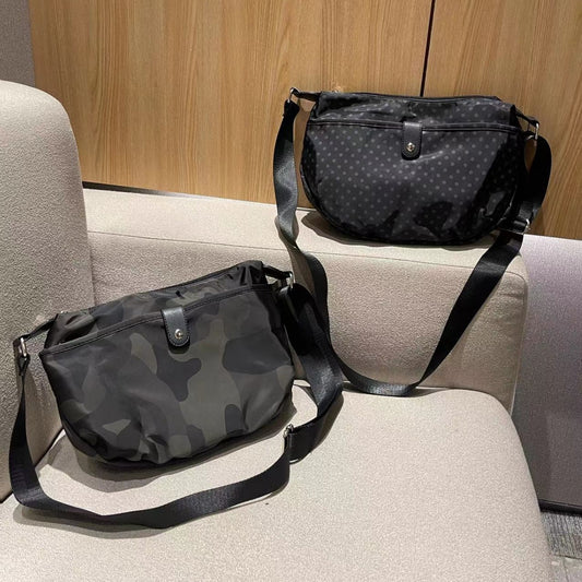 Women's Lightweight Saddle Textured Waterproof Nylon Cloth Crossbody Bags