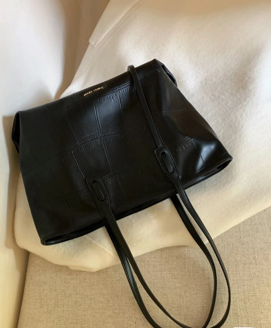 Autumn Sixth Generation Large Capacity Female Shoulder Bags