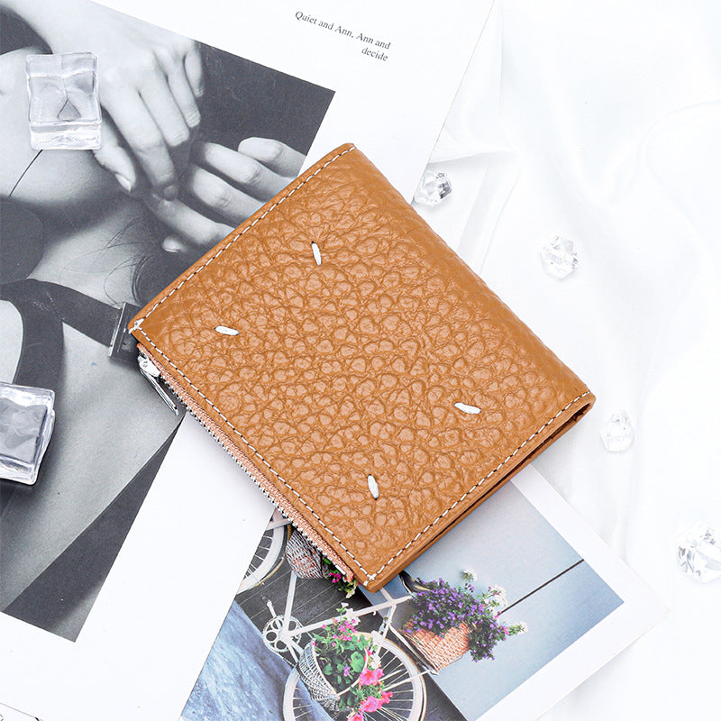 Women's First Layer Cowhide Elephant Pattern Short Ladies Wallets