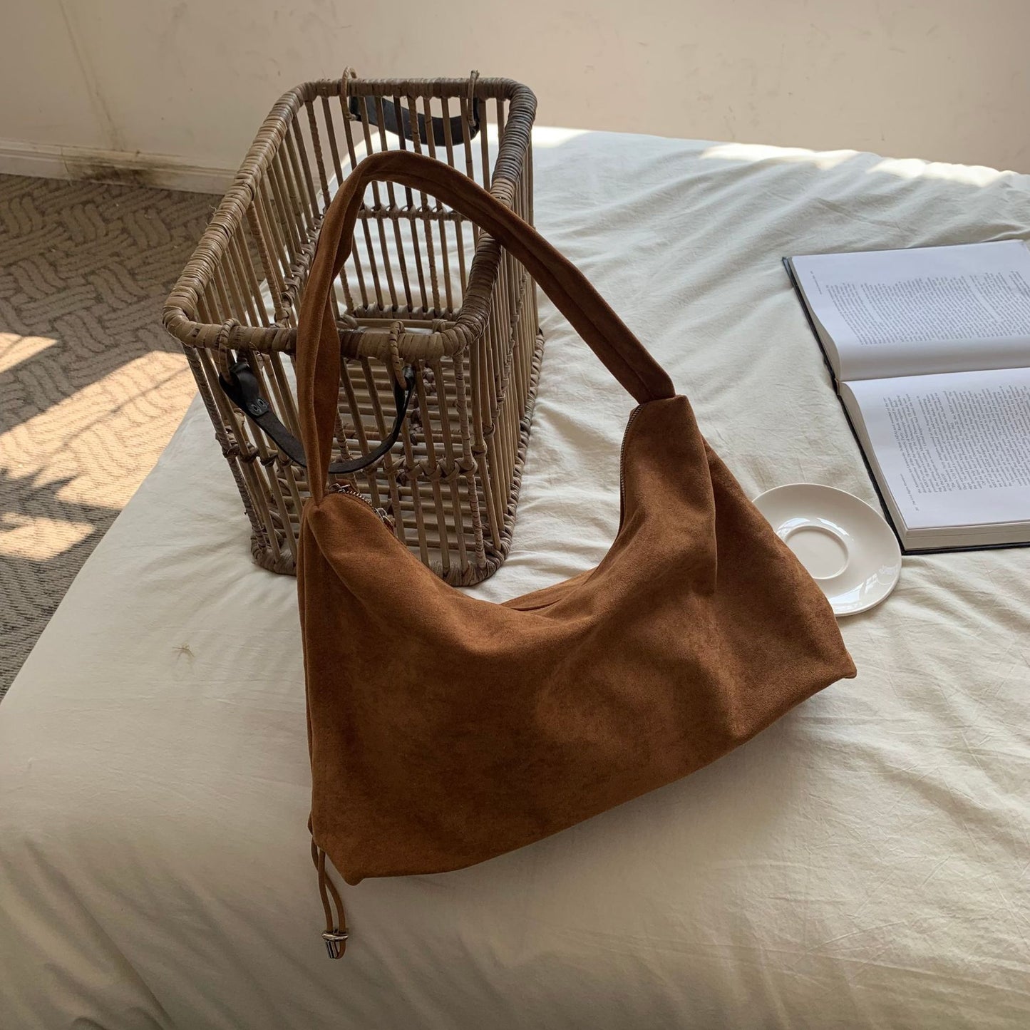 Women's Large Capacity Veet Drawstring Shopping Underarm Shoulder Bags