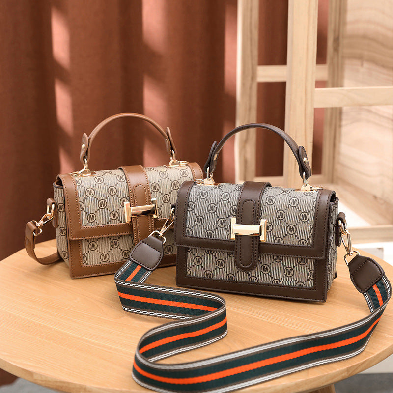 Women's Summer Fashion Korean Style Western Printed Shoulder Bags