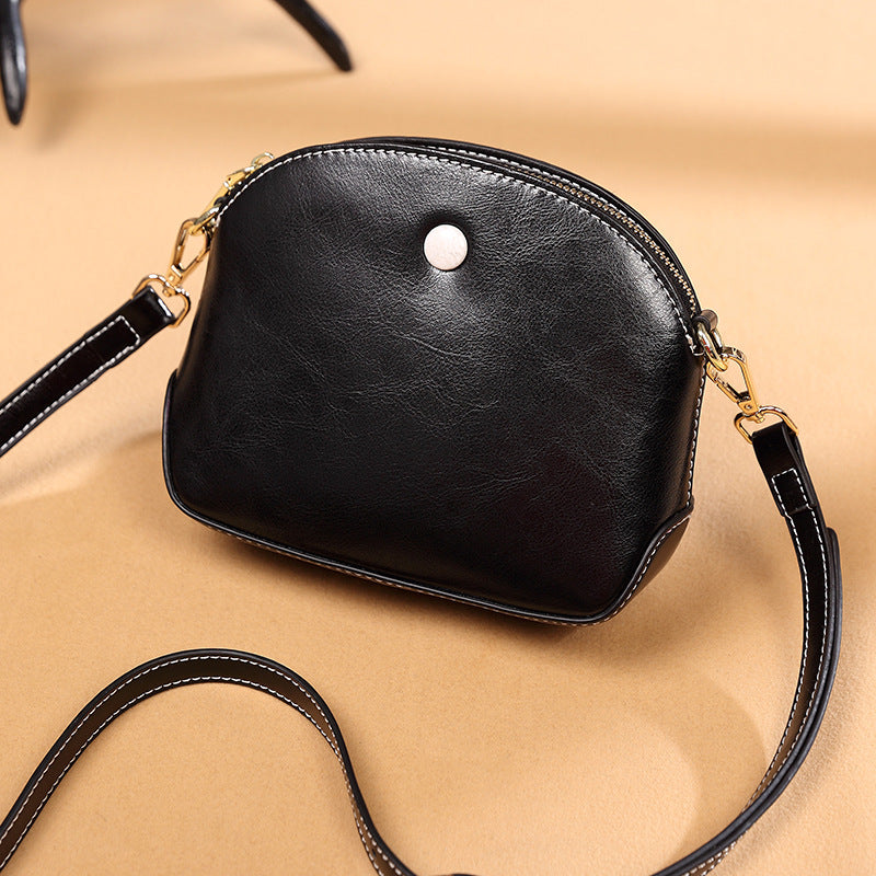 Women's Simple Texture Little Shell Large Capacity Oil Crossbody Bags