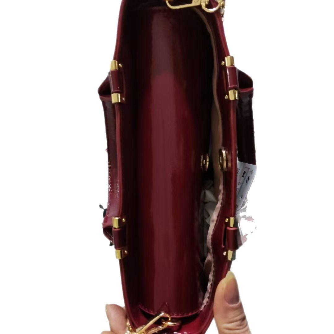 Z Fashion Hand Carrying Diana Chain Handbags