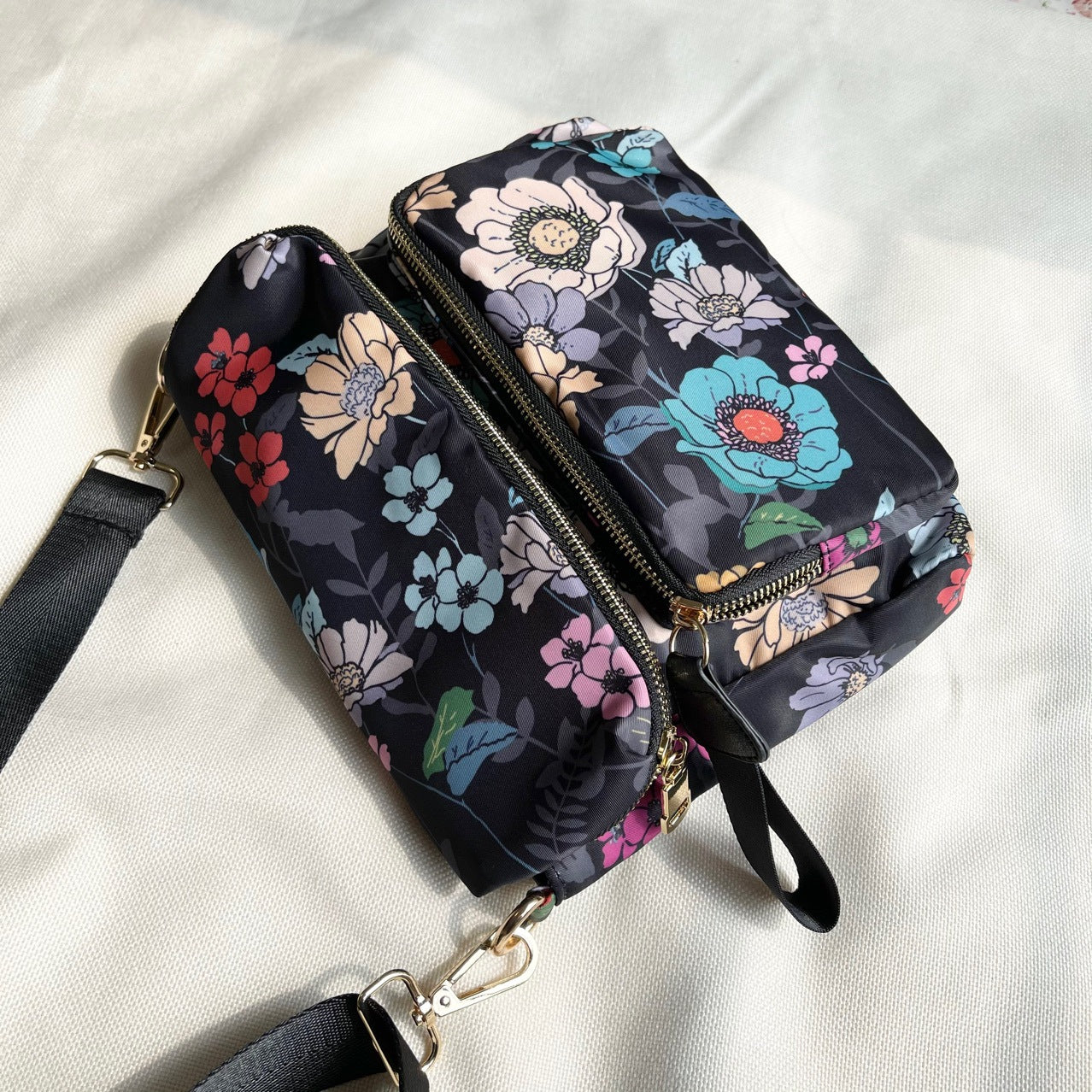 Women's Korean Style Flap Nylon Cloth Lightweight Crossbody Bags