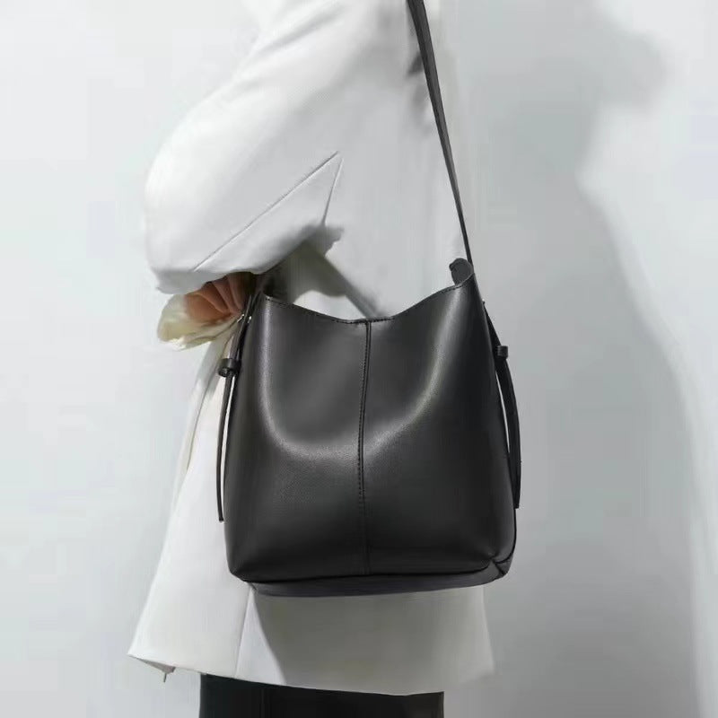 Women's Affordable Luxury Fashion Large Capacity Leisure Shoulder Bags