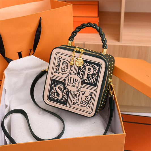 Women's Mild Luxury Retro Embroidered Portable Box Crossbody Bags
