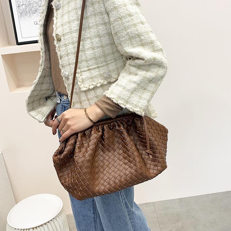 Women's Soft Leather Woven Cloud Fashionable Dumpling Shoulder Bags