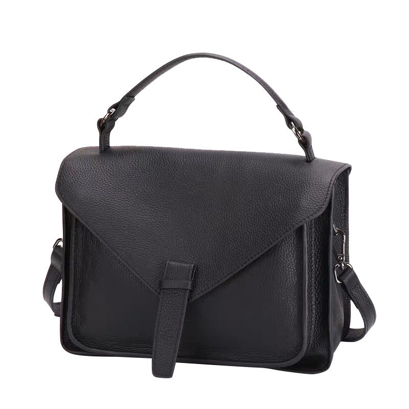 Women's Vintage Leather Temperament First Layer College Shoulder Bags