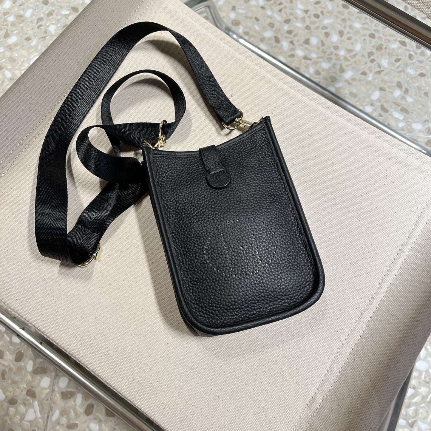 Women's Mobile Leather Hollow Lychee Pattern Crossbody Bags