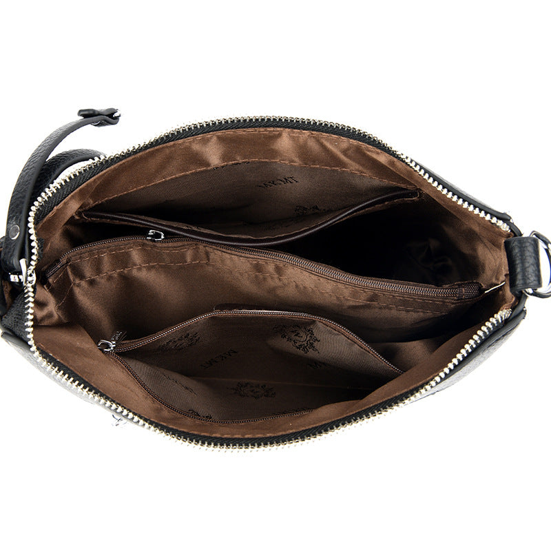 Women's Short Strap Tassel Solid Color Commute Shoulder Bags