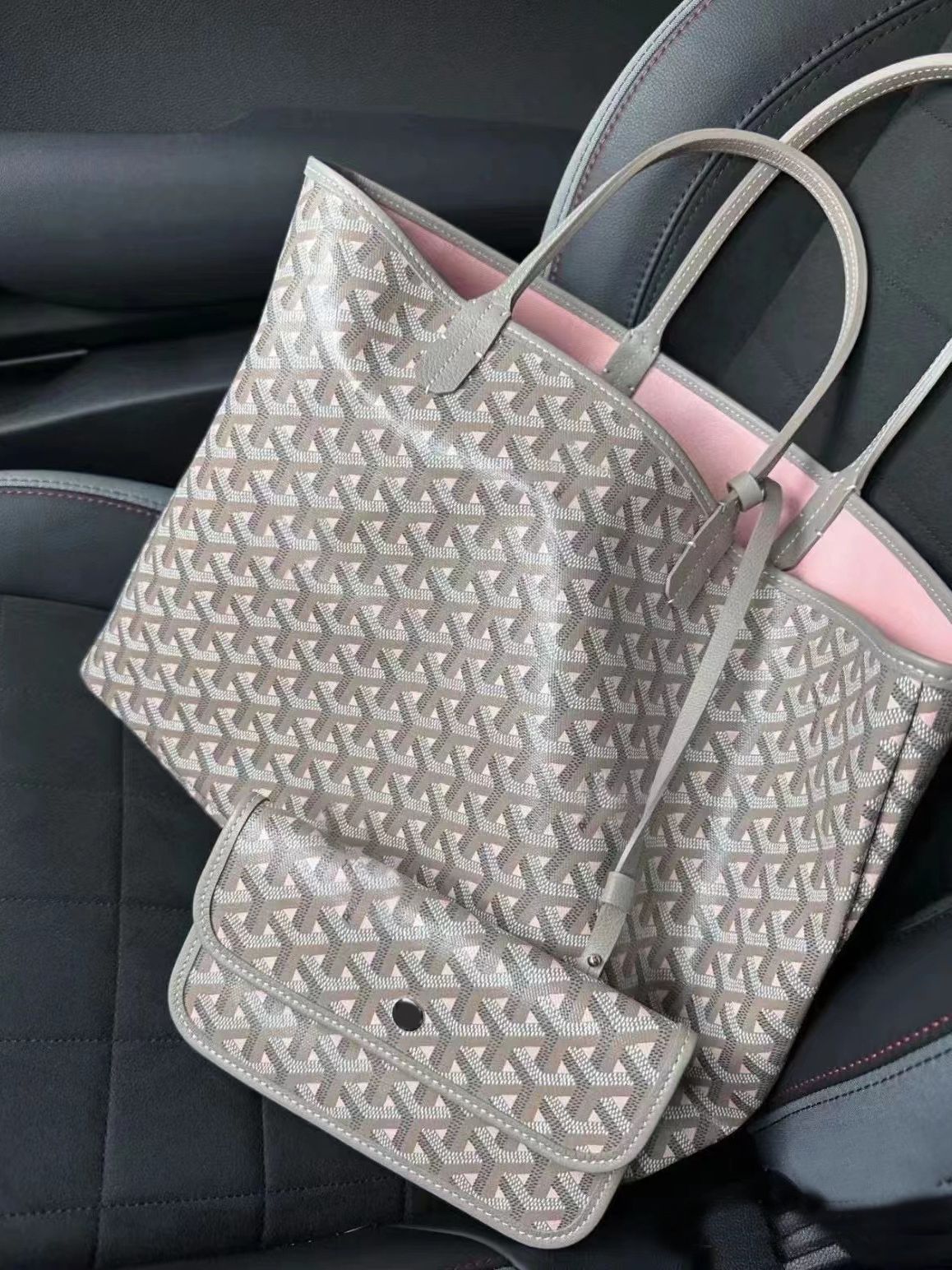 Women's Limited Commuter Letter Printing Large Capacity Shoulder Bags