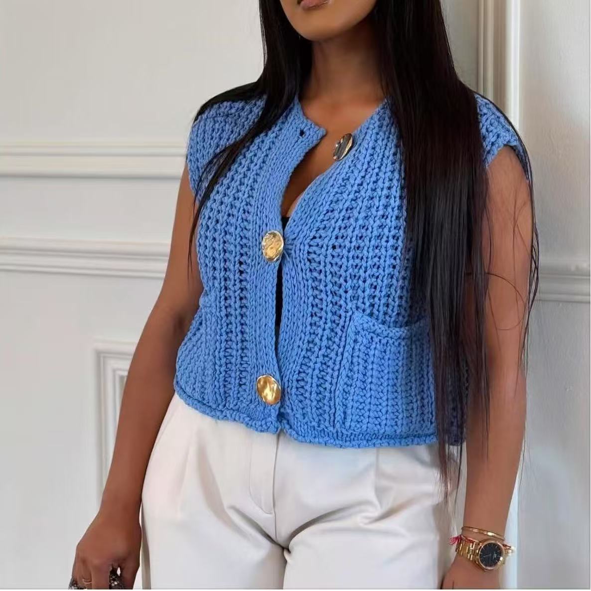 Women's Summer Fashion Thick Needle Large Buttons Knitwear