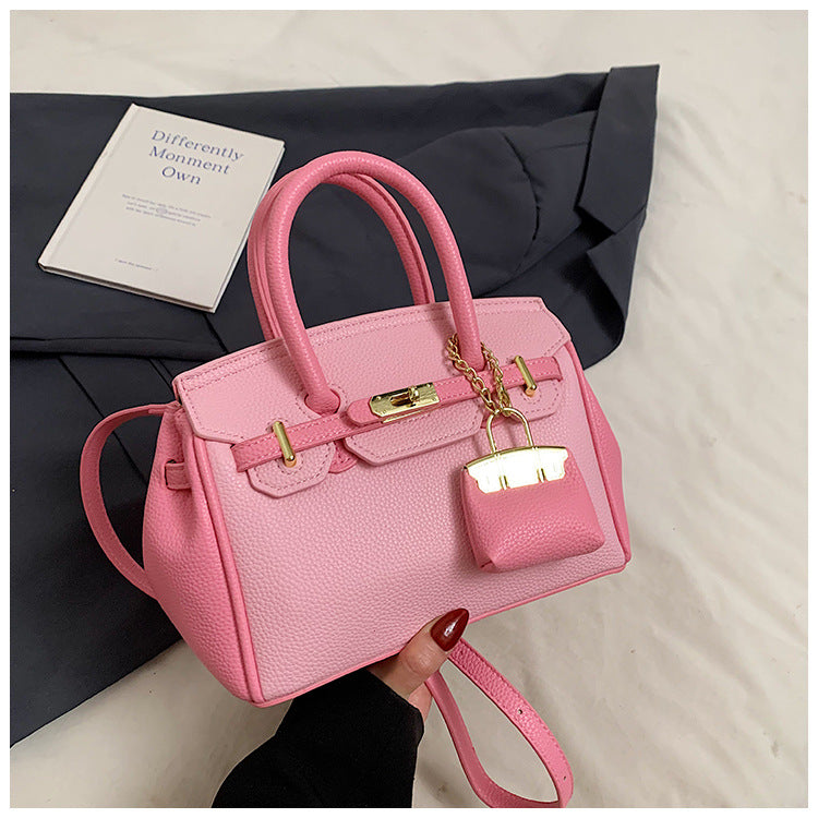 Women's Retro Textured Western Style Fashionable Stylish Crossbody Bags