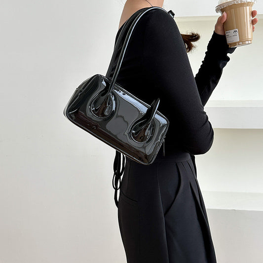 Women's Niche Texture Red For Simple Fashion Shiny Patent Armpit Bags