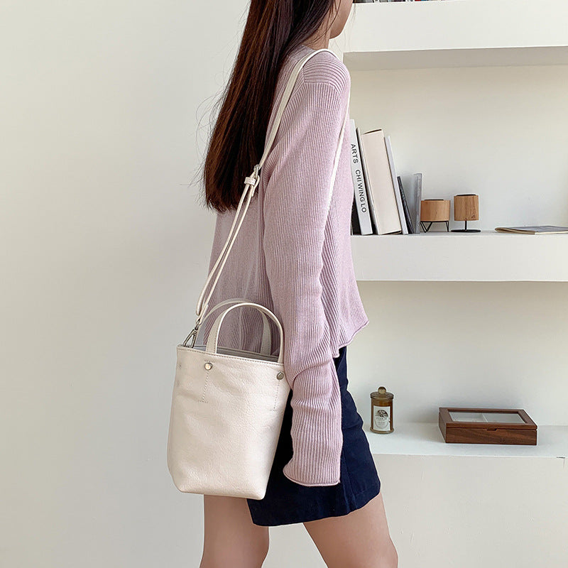 Women's Large Capacity Summer Retro Soft Leather Solid Crossbody Bags