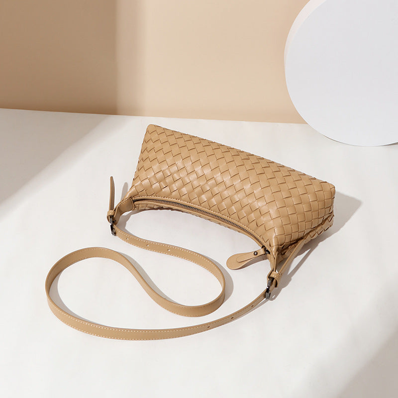 Women's Woven High-grade Fashionable Underarm Baguette Bags