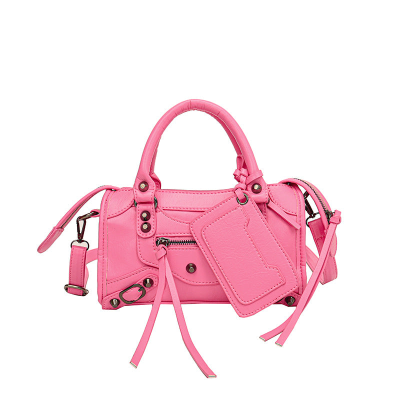 Women's Sense Niche Retro Fashion Decorative Rivets Handbags