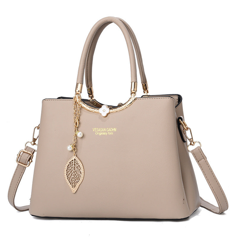 Women's Western Style Solid Color Large Capacity Handbags