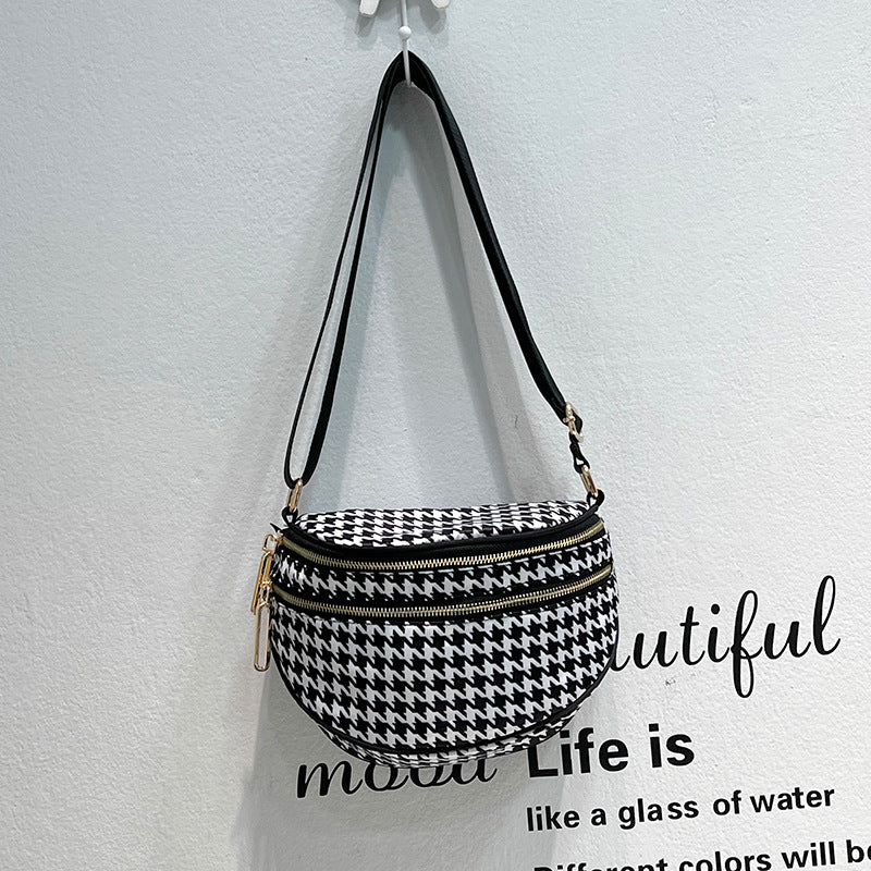 Women's Style Saddle Personality Simple Commuter Retro Bags