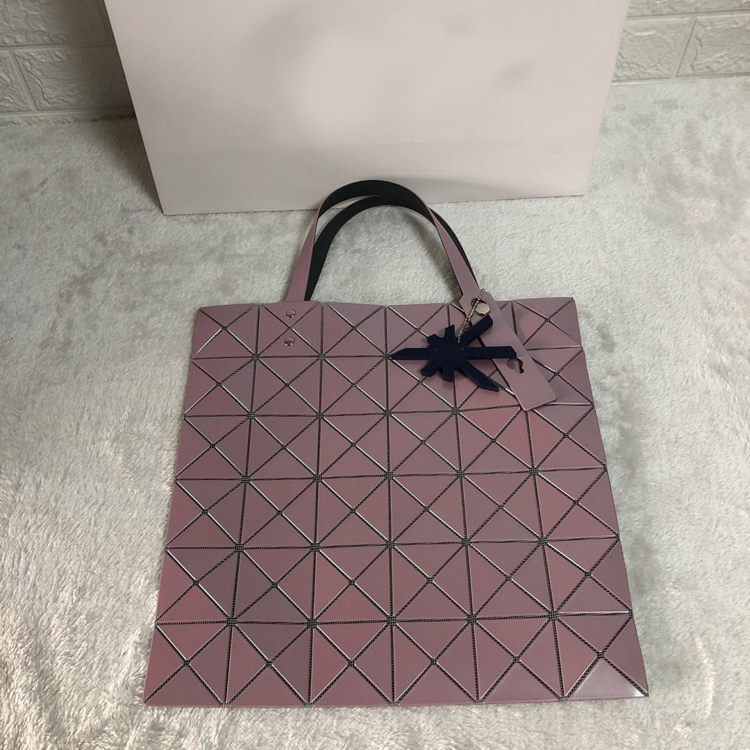 Women's Original Stitching Diamond Pattern Metal Polarized Shoulder Bags