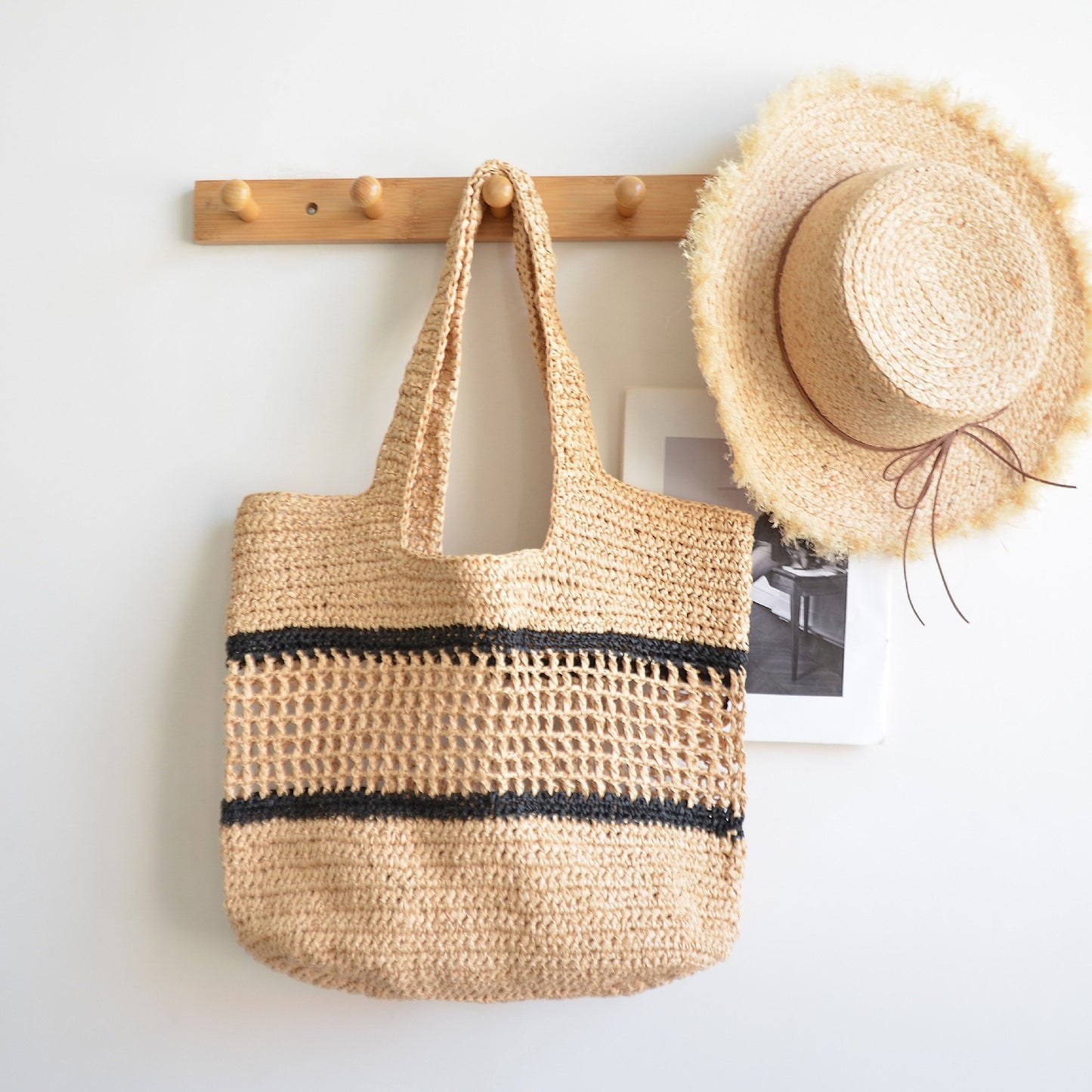 Women's Straw Simple Woven Large Capacity Hollow Shoulder Bags
