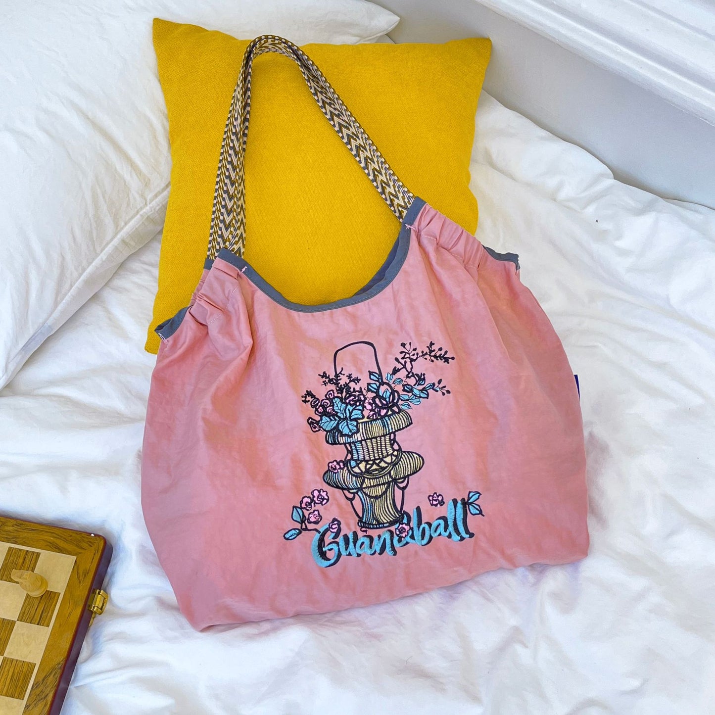 Women's Style Embroidery Shopping Fashion Nylon Waterproof Shoulder Bags