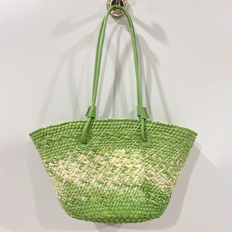Women's Large Capacity Straw Seaside Vacation Style Shoulder Bags