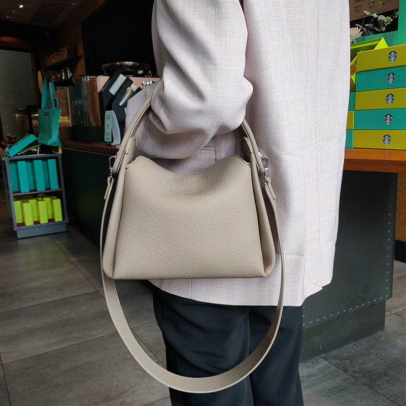 Women's Versatile Large Cigarette Capacity Design Handbags