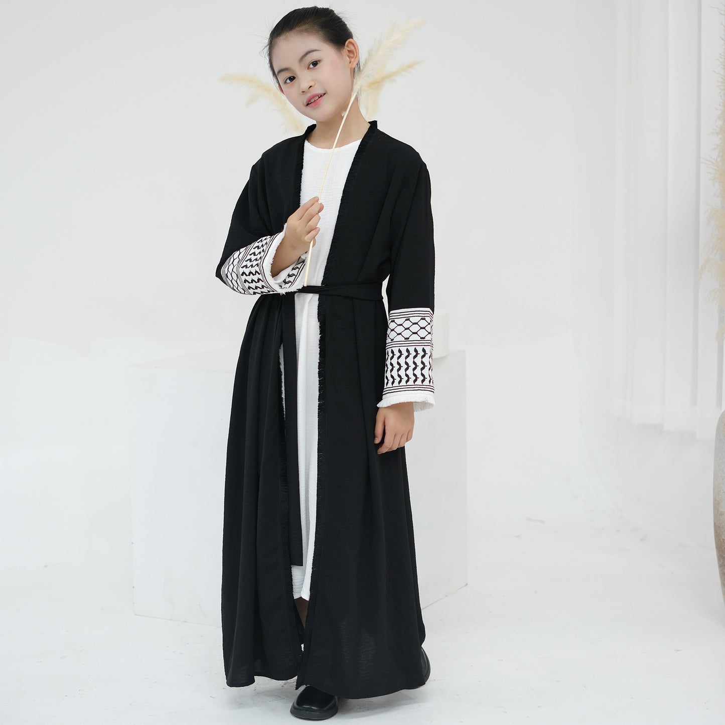 Children's Turkish Exquisite Embroidery Tassel Robe Clothing