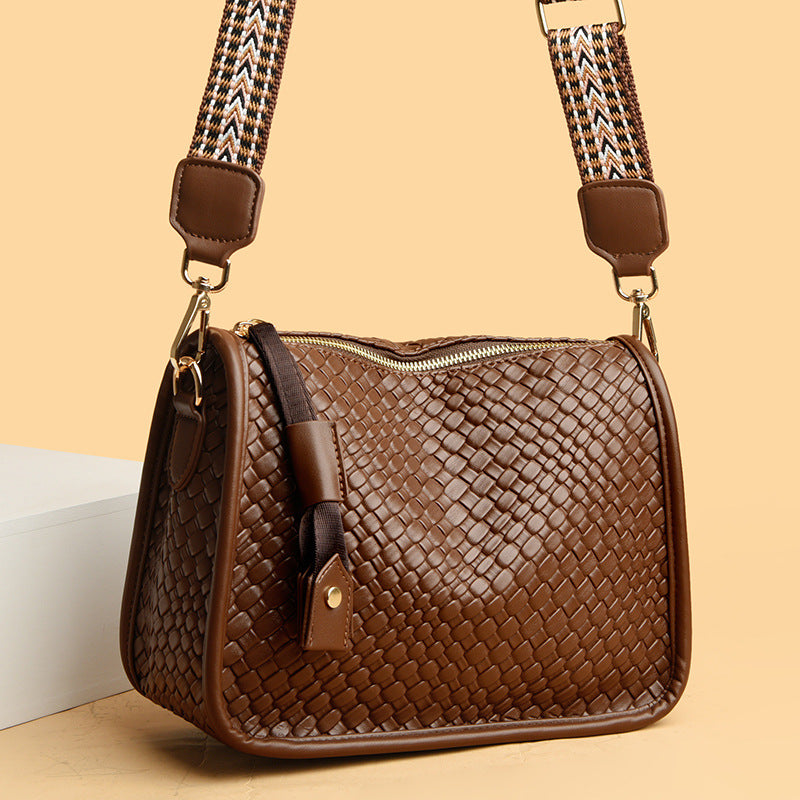 Women's Trendy Woven Underarm Simple Commute Soft Bags
