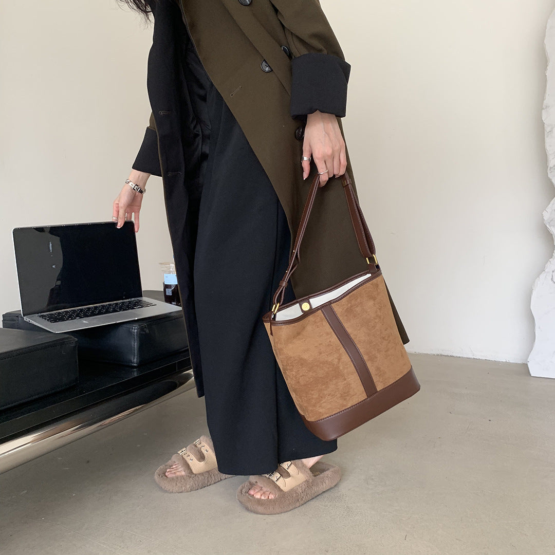 Women's Retro Large Capacity Suede Stitching Underarm Shoulder Bags