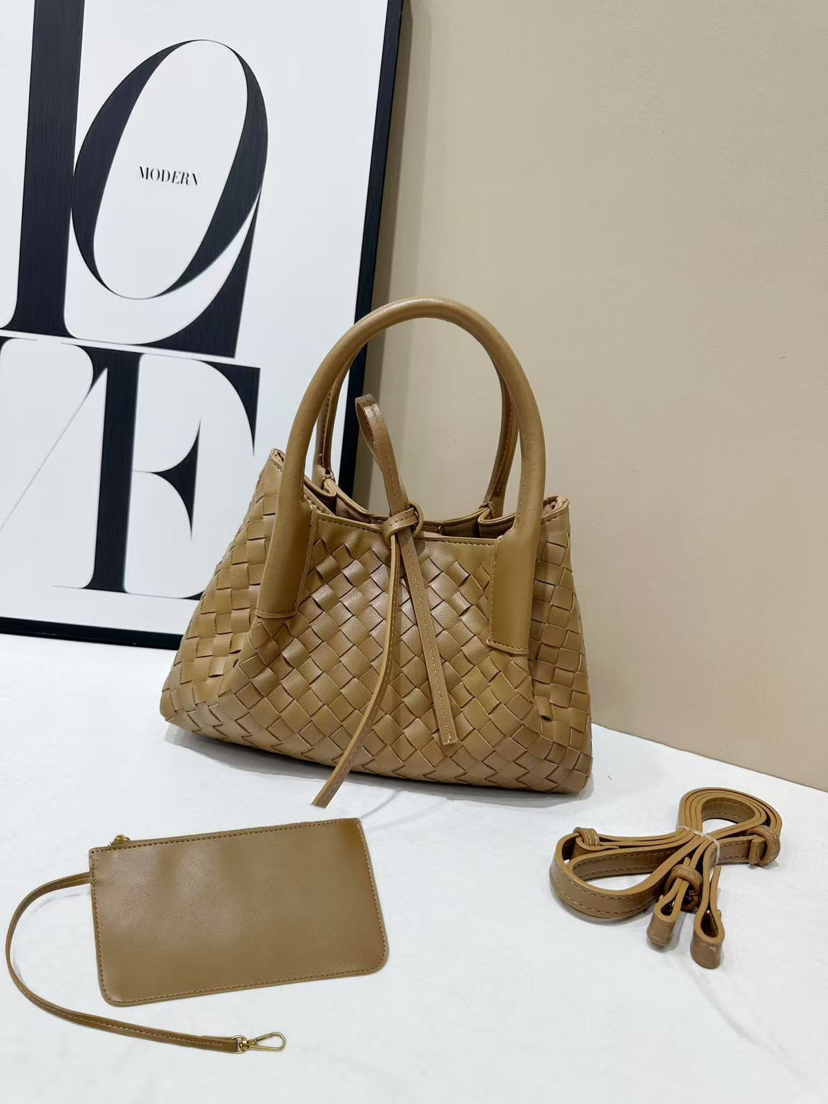 Popular Innovative Pretty Cowhide Hand-woven High-grade Women's Handbag