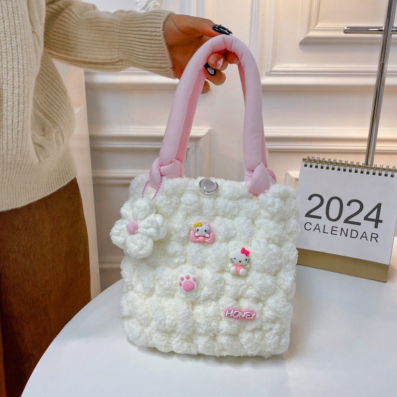 Beaver Hand-woven Cloud Wool Material Cute Women's Handbag