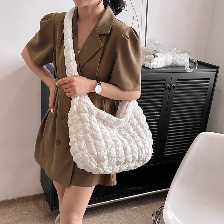Women's Pleated Cloud Fashion Portable Dumpling Large Shoulder Bags